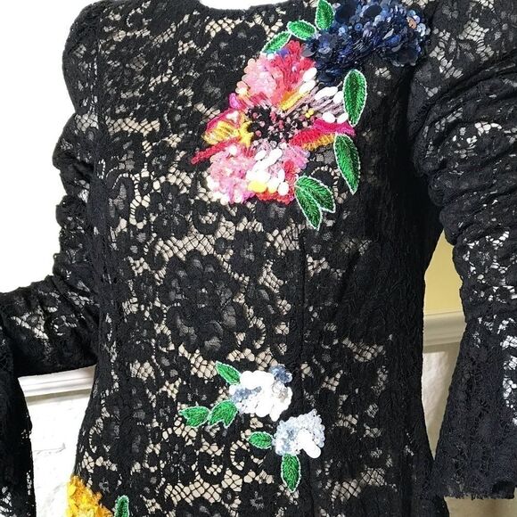 $4,500 Monique Lhuillier Sequin Floral Black Lace Dress - Picture 2 of 9